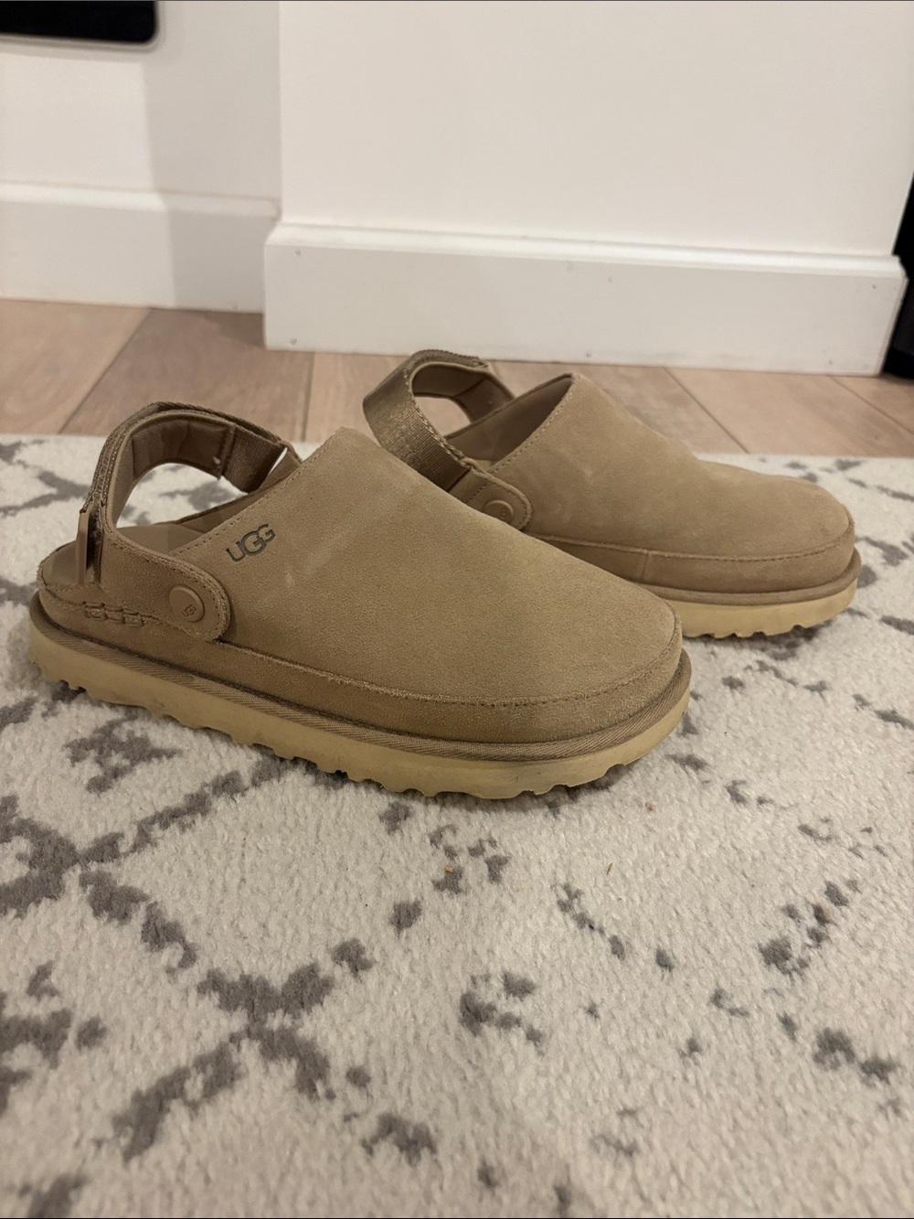Ugg goldenstar Clogs with Back Strap - Taupe